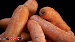دانلود استوک فوتیج : نمای بسته از هویج Close Up Of Organic Carrots