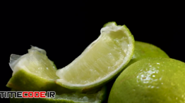 دانلود استوک فوتیج : نمای بسته از لیمو Organic Lime Closeup