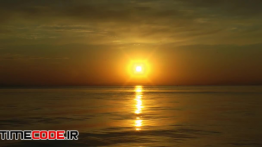 دانلود استوک فوتیج : غروب آفتاب در دریا Sunset Over The Sea