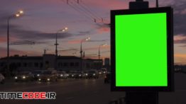 دانلود فوتیج پرده سبز بیلبورد Green Screen Billboard During Sunset