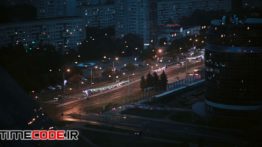 دانلود استوک فوتیج :  عبور و مرور ماشین ها در شب