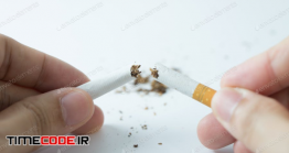 دانلود عکس استوک : ترک سیگار Quit Smoking Concept By Breaking The Cigarette
