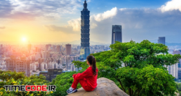 دانلود رایگان دور نمای شهر تایپه در تایوان Tourist Woman Enjoying View On Mountains